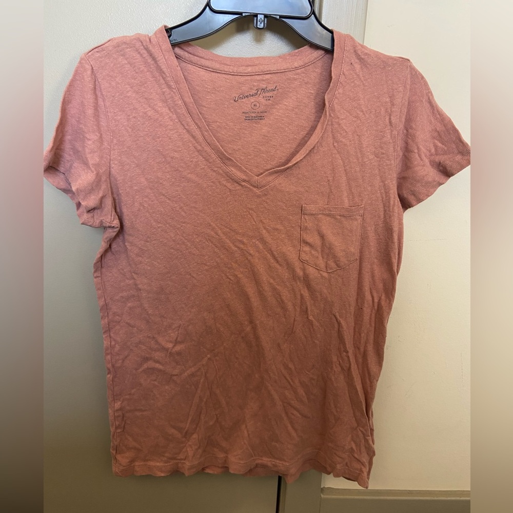 Universal Thread Monterey V-Neck Tee Women's XS Pink Pocket Stretch Knit Casual